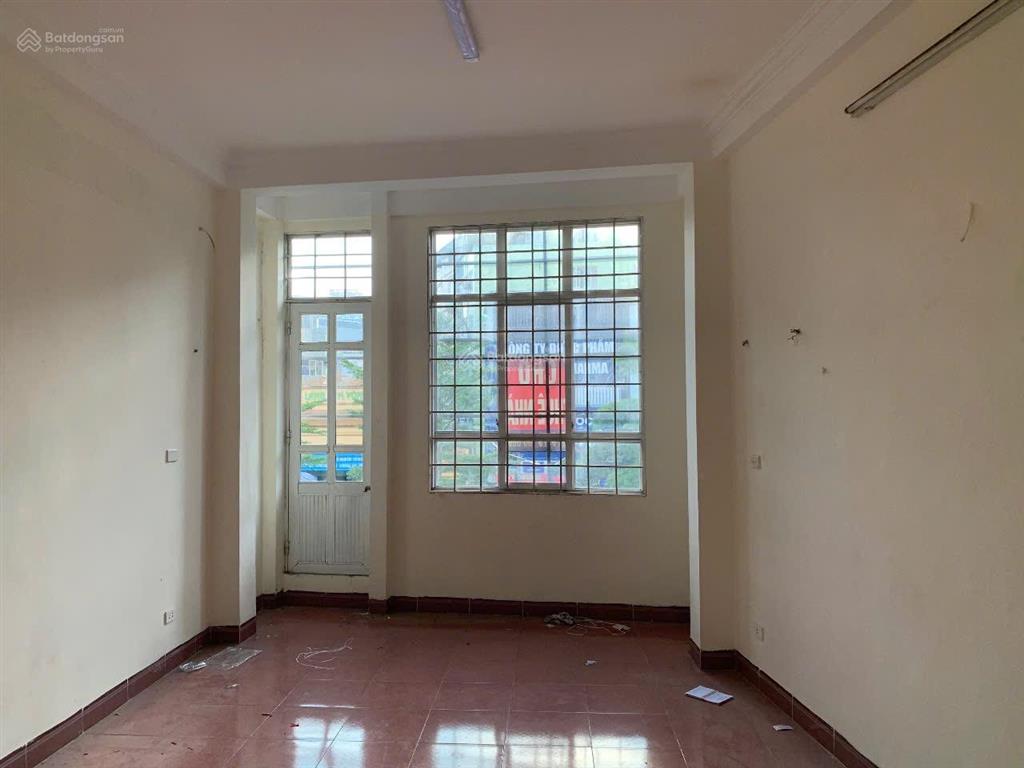 Mặt phố trần thái tông kinh doanh, dòng tiền, diện tích 30m2, 4 tầng, 24 tỷ có thương lượng