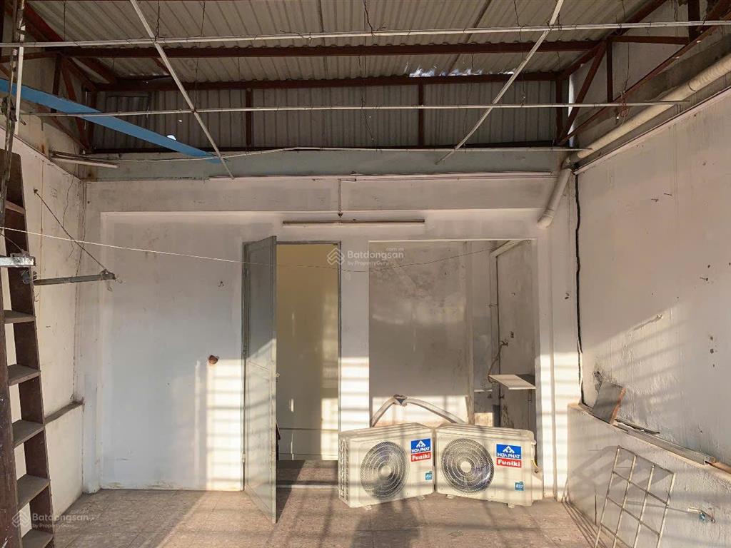 Mặt phố trần thái tông kinh doanh, dòng tiền, diện tích 30m2, 4 tầng, 24 tỷ có thương lượng