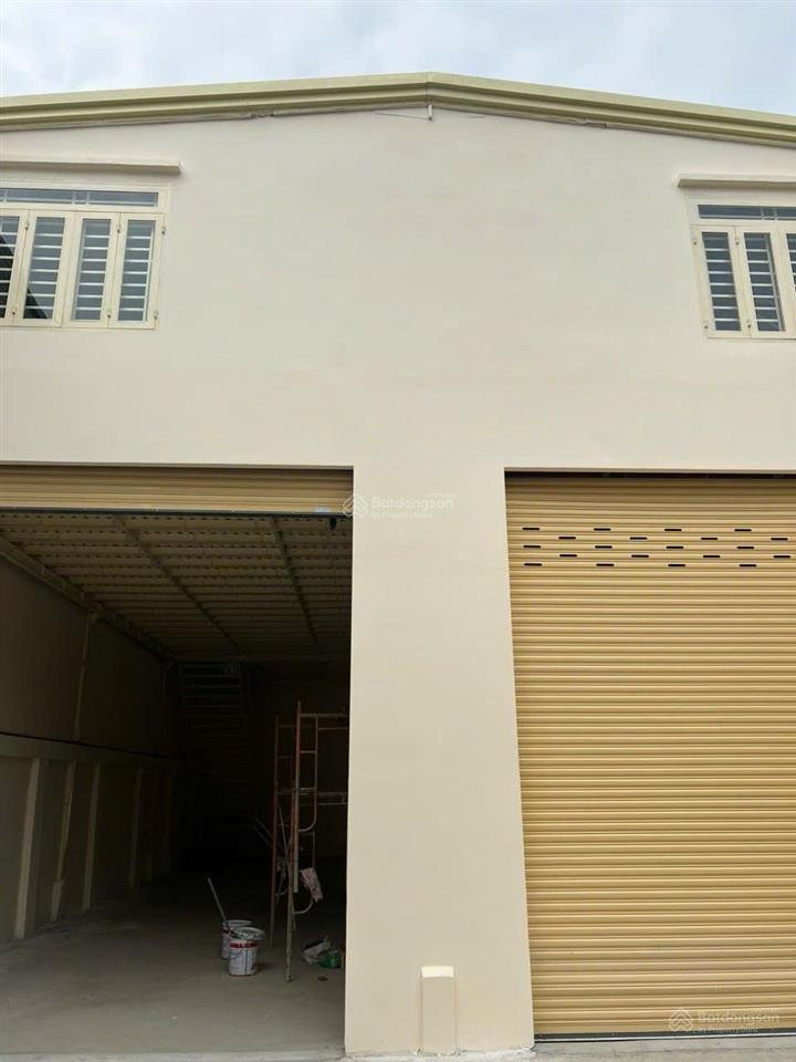 Bán nhà xưởng dt 10x40 xây dựng kiên cố