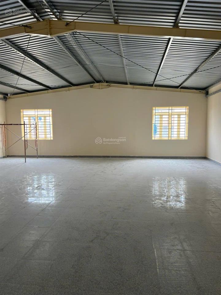 Bán nhà xưởng dt 10x40 xây dựng kiên cố