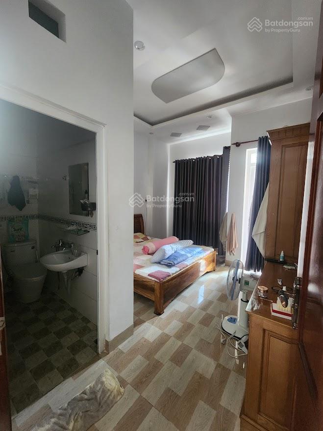 Nhà 1 trệt 2 lầu vào ở ngay  hẻm xe hơi p8 vũng tàu  giá 5 tỷ hơn