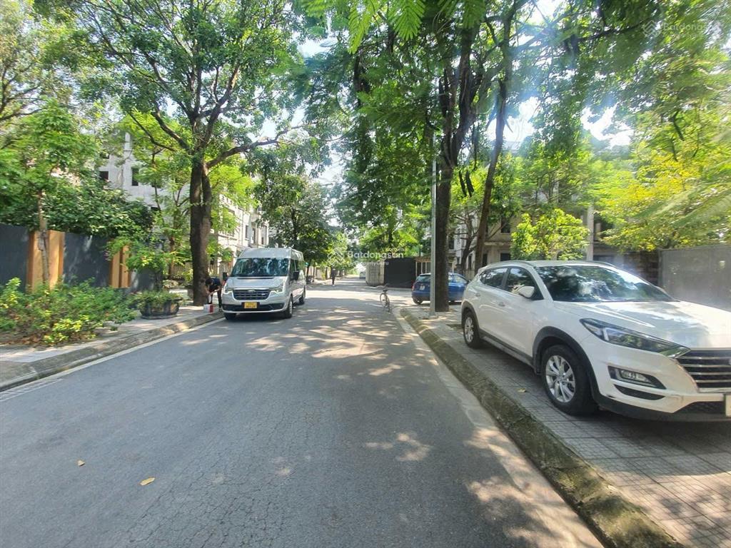 Cần bán nhanh biệt thự phương viên, 255,4m2, chỉ 150tr/m2, giá tham khảo tốt trong khu vực