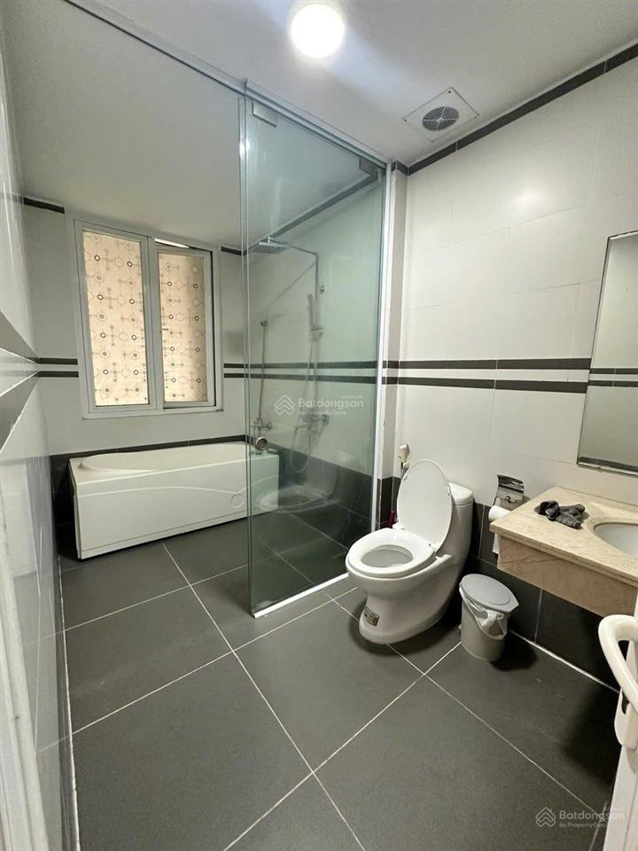 Bán nhà liền kề kđt thiên đường bảo sơn 131m 4 tầng thang máy 8 phòng ngủ giá 28 tỷ