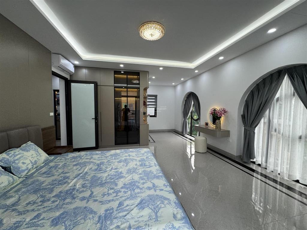 Bán biệt thự lô góc kđt văn khê hà đông, 181,1m2, giá 49,6 tỷ