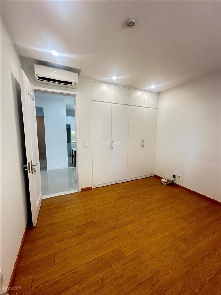 Liền kề  phân lô  ô tô vào nhà  60 m2  mt 5m  5 tầng  15,95 tỷ