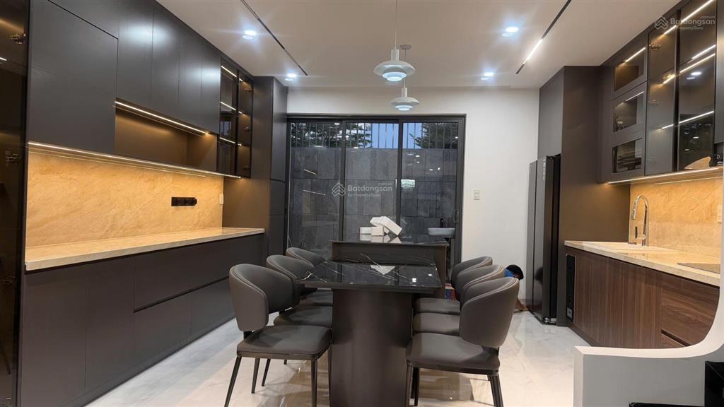 Bán nhà mỹ gia gói 3 có thang máy full nội thất hiện đại