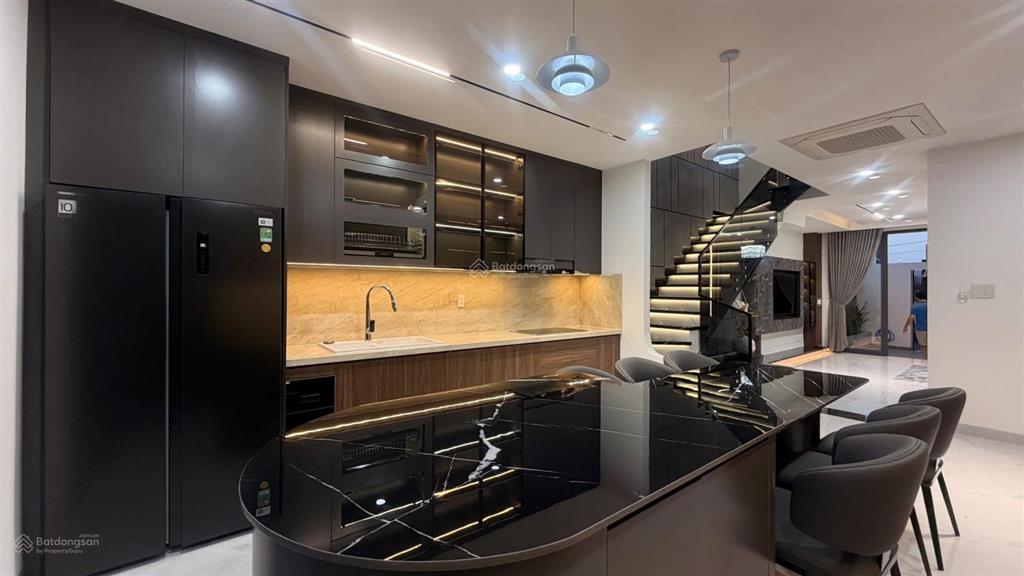 Bán nhà mỹ gia gói 3 có thang máy full nội thất hiện đại