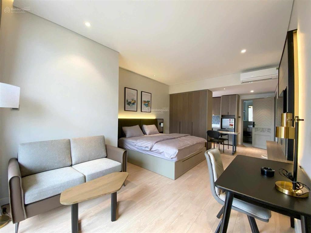 Cho thuê căn hộ 1 phòng ngủ ban công full nội thất!! có dịch vụ dọn phòng sẵn