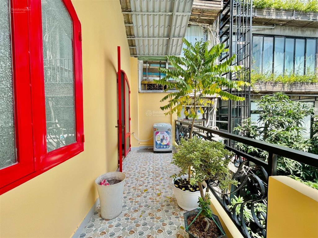 Khai trương ngay căn 2 phòng ngủ dạng 1 pn + 1 duplex, siêu rộng ban công cực chill đón nắng gió