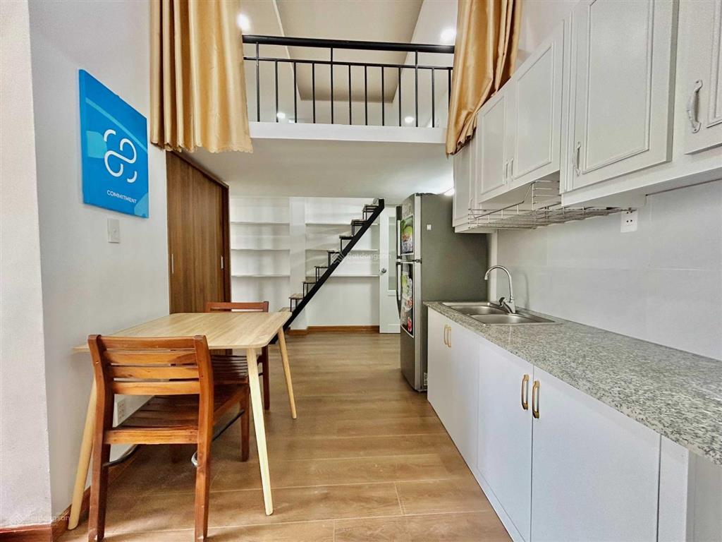 Khai trương ngay căn 2 phòng ngủ dạng 1 pn + 1 duplex, siêu rộng ban công cực chill đón nắng gió
