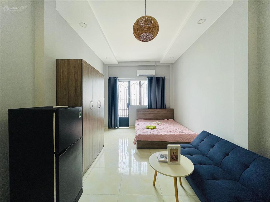 Cho thuê ngay phòng ban công cửa sổ giá cực tốt đầy đủ nội thất giao cô giang nguyễn cư trinh