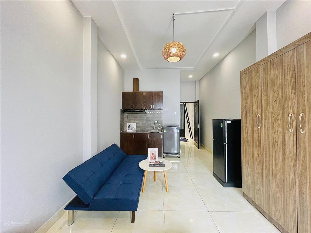 Cho thuê ngay phòng ban công cửa sổ giá cực tốt đầy đủ nội thất giao cô giang nguyễn cư trinh