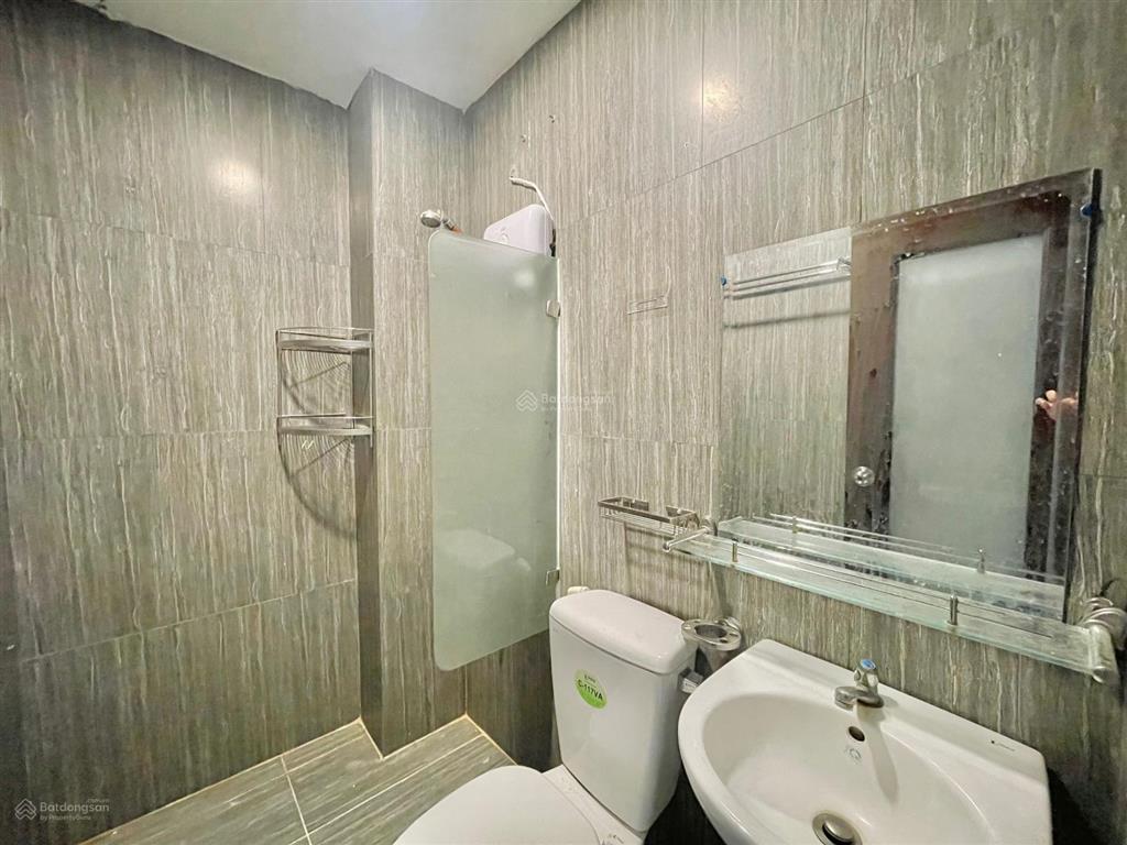 Cho thuê ngay phòng ban công cửa sổ giá cực tốt đầy đủ nội thất giao cô giang nguyễn cư trinh