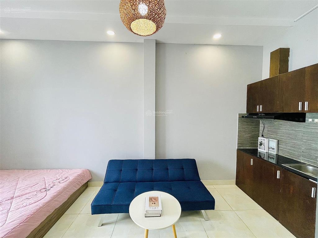 Cho thuê ngay phòng ban công cửa sổ giá cực tốt đầy đủ nội thất giao cô giang nguyễn cư trinh