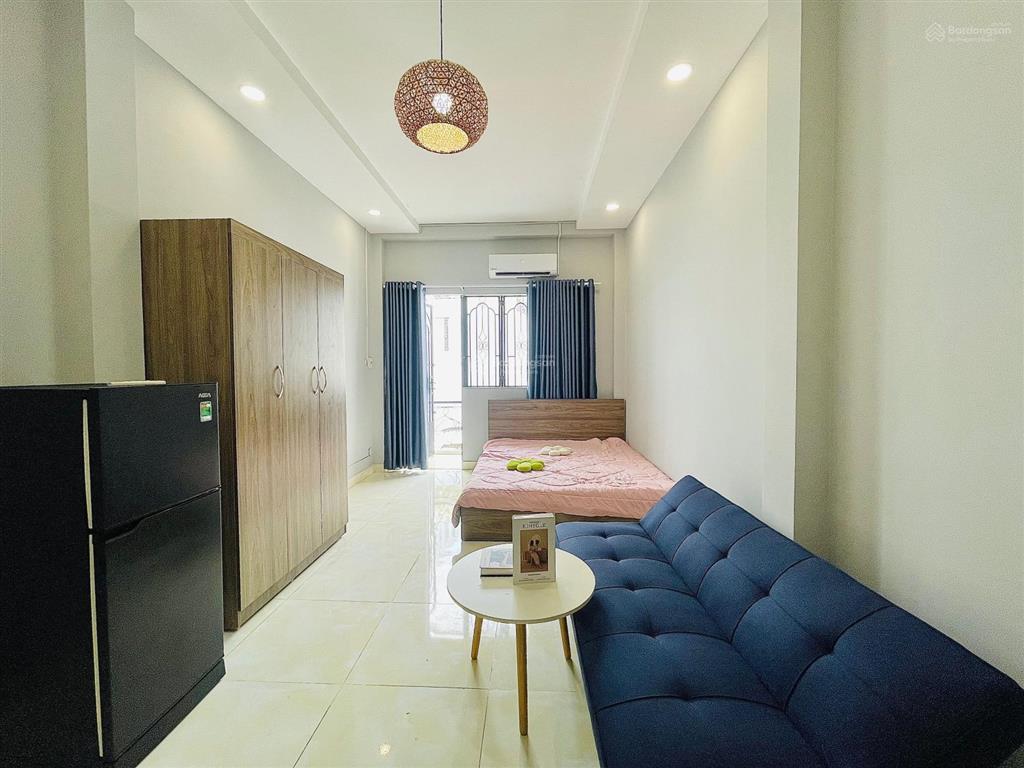 Cho thuê ngay phòng ban công cửa sổ giá cực tốt đầy đủ nội thất giao cô giang nguyễn cư trinh