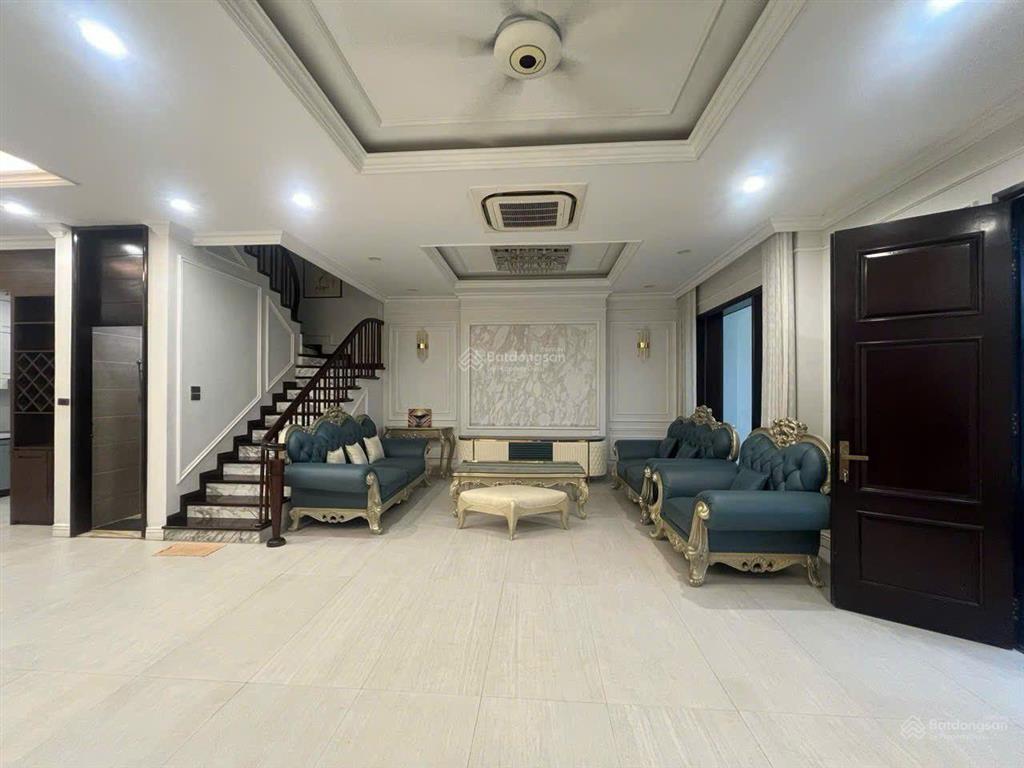 Bán bt vinhomes riverside view công viên 62 tỷ