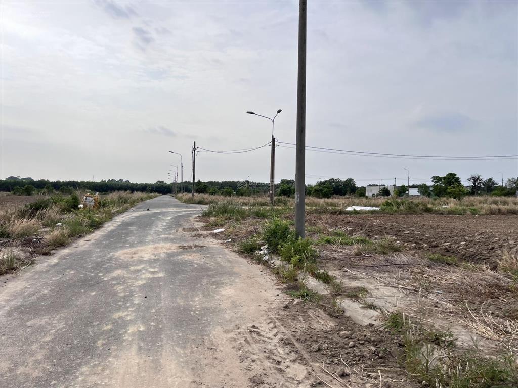 Đất biệt thự ngay trung tâm kcn + trường học giá siêu đầu tư