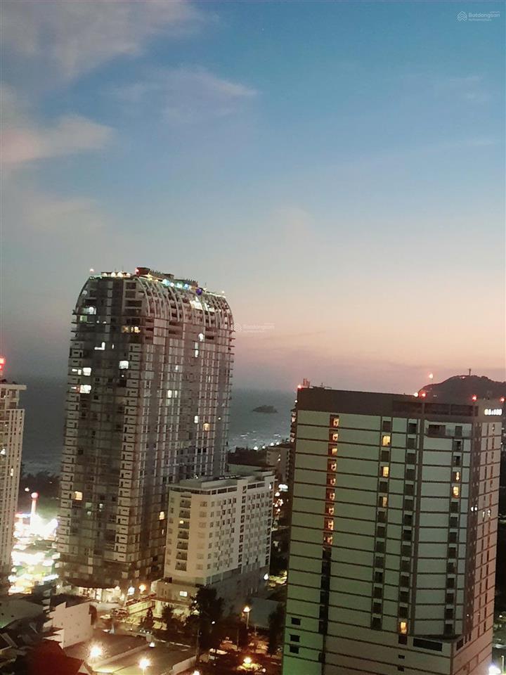 Chính chủ cần bán gấp căn 1pn + the sóng tầng cao view pullman