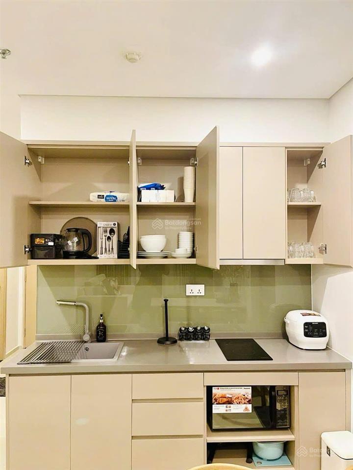 Bán căn hộ chung cư the sóng vũng tàu 2pn + tầng cao view biển  0848 874 ***