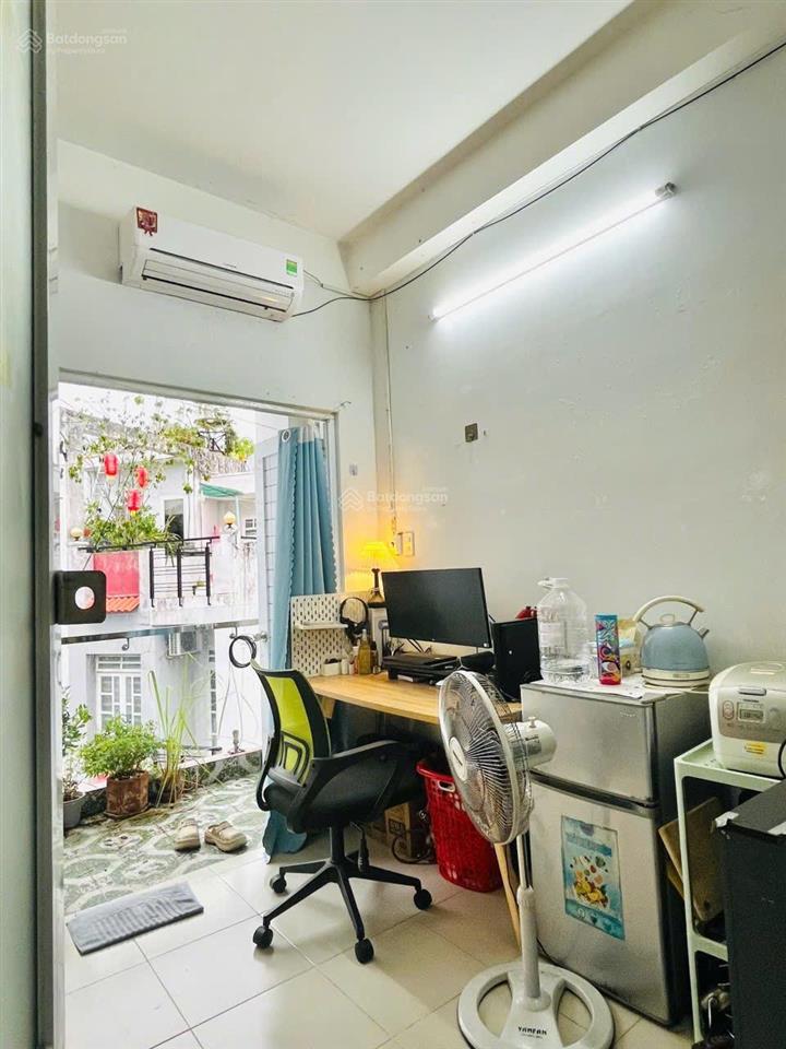 30m2  ban công, cửa sổ thoáng, kệ bếp, full nt  gần 3/2 cắt lê đại hành, y dược, kinh tế, huflit