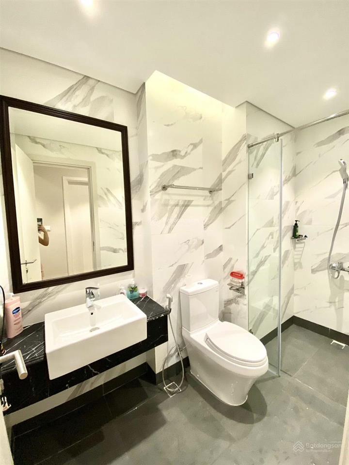 0964 493 ***  bán gấp căn 3 phòng ngủ, 175m2, giá 14 tỷ, diamond flower lê văn lương