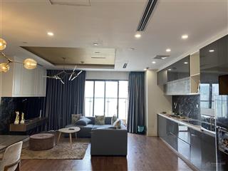 Bán gấp căn ban công đông bắc, trục đẹp nhất nhì diamond flower, dt 126m2, giá 9,9 tỷ