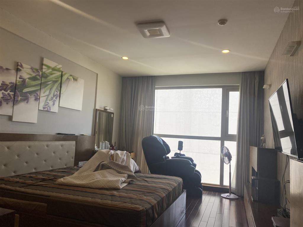 Bán gấp  10,75 tỷ, bán gấp, 4n3wc, 159m2 tòa 17t trung hoà nhân chính