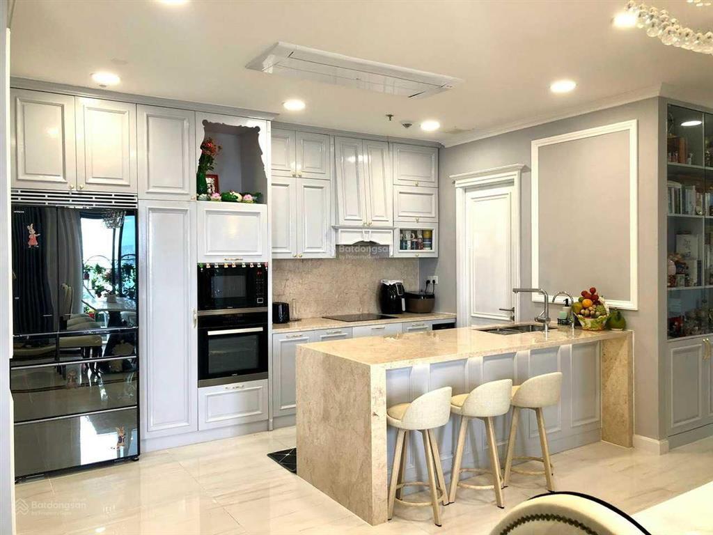 Chủ nhà cho thuê ch the tresor, quận 4, dt 100m2, 3pn, 2wc, full nội thất sang đẹp, giá 24tr