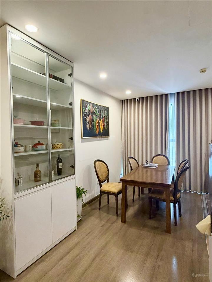 Chính chủ bán cắt lỗ căn hộ 3 ngủ full nội thất tầng 21 giá 9.5tỷ có thương lượng.hotlne 0982 831 ***