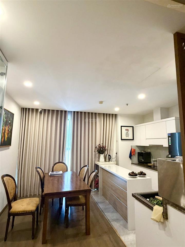 Chính chủ bán cắt lỗ căn hộ 3 ngủ full nội thất tầng 21 giá 9.5tỷ có thương lượng.hotlne 0982 831 ***