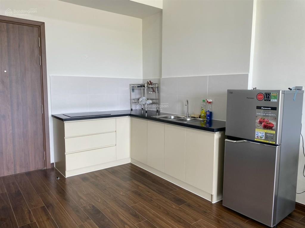 Cần bán căn hộ 51m2, đầy đủ nội thất, view hồ bơi, cv. nhà còn mới, sạch sẽ.
