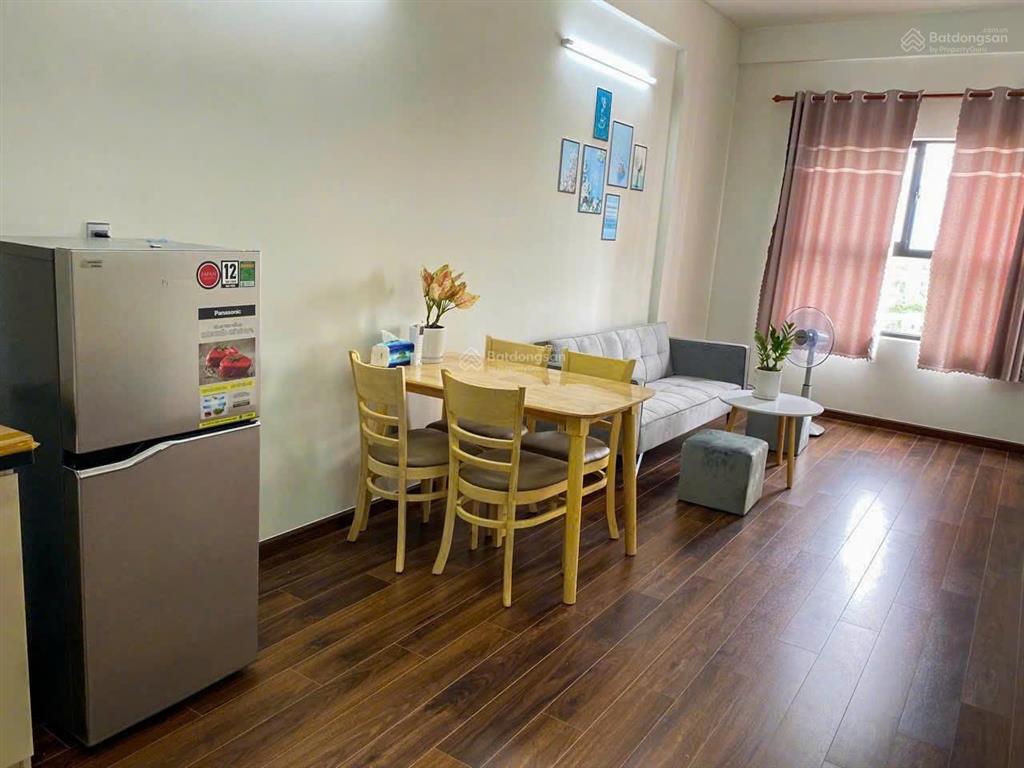 Cần bán căn hộ 51m2, đầy đủ nội thất, view hồ bơi, cv. nhà còn mới, sạch sẽ.