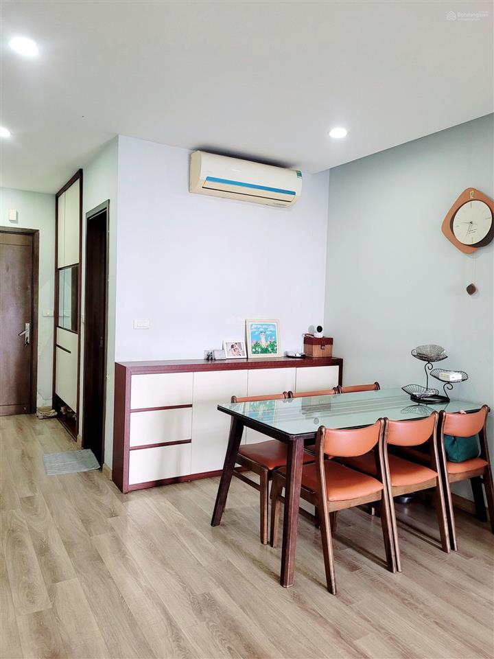 Bán căn hộ 2pn diện tích 72m2 chung cư vov