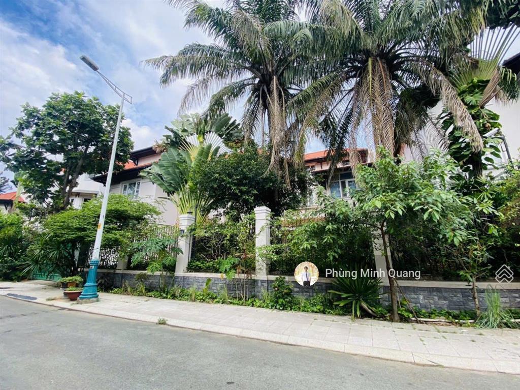Chỉ 170tr/m2! bán biệt thự hồ bơi sân vườn khu villa mùa xuân thủ thiêm thạnh mỹ lợi q2 cn 550m2