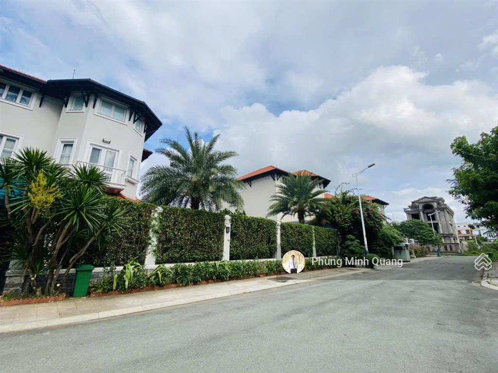 Chỉ 170tr/m2! bán biệt thự hồ bơi sân vườn khu villa mùa xuân thủ thiêm thạnh mỹ lợi q2 cn 550m2