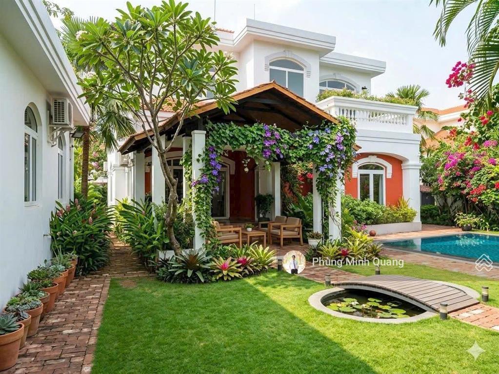 Bán biệt thự sân vườn hồ bơi đẹp khu compound vip thảo điền, 20x40 cn 813m2, hdt 6.000usd 180 tỷ tl