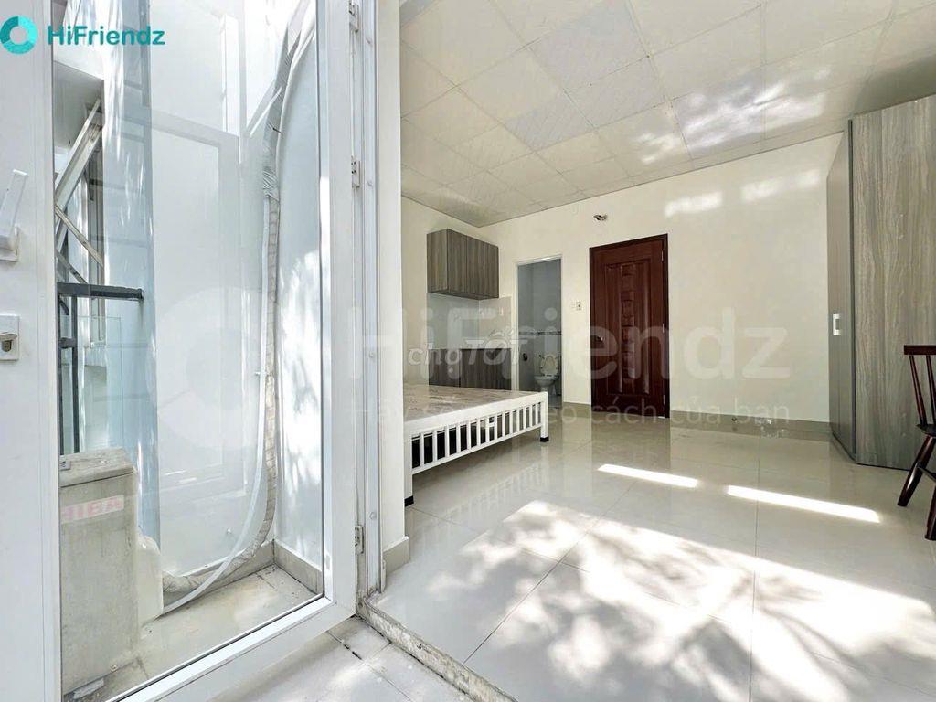 Phòng 20m2 đầy đủ tiện ích có Hồ Bơi ở Mega Ruby