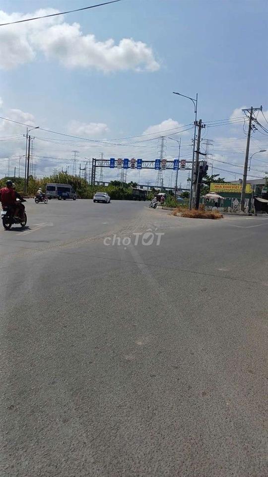 cho thuê 6000m2 đất mặt tiền nguyễn hữu thọ 110tr/tháng