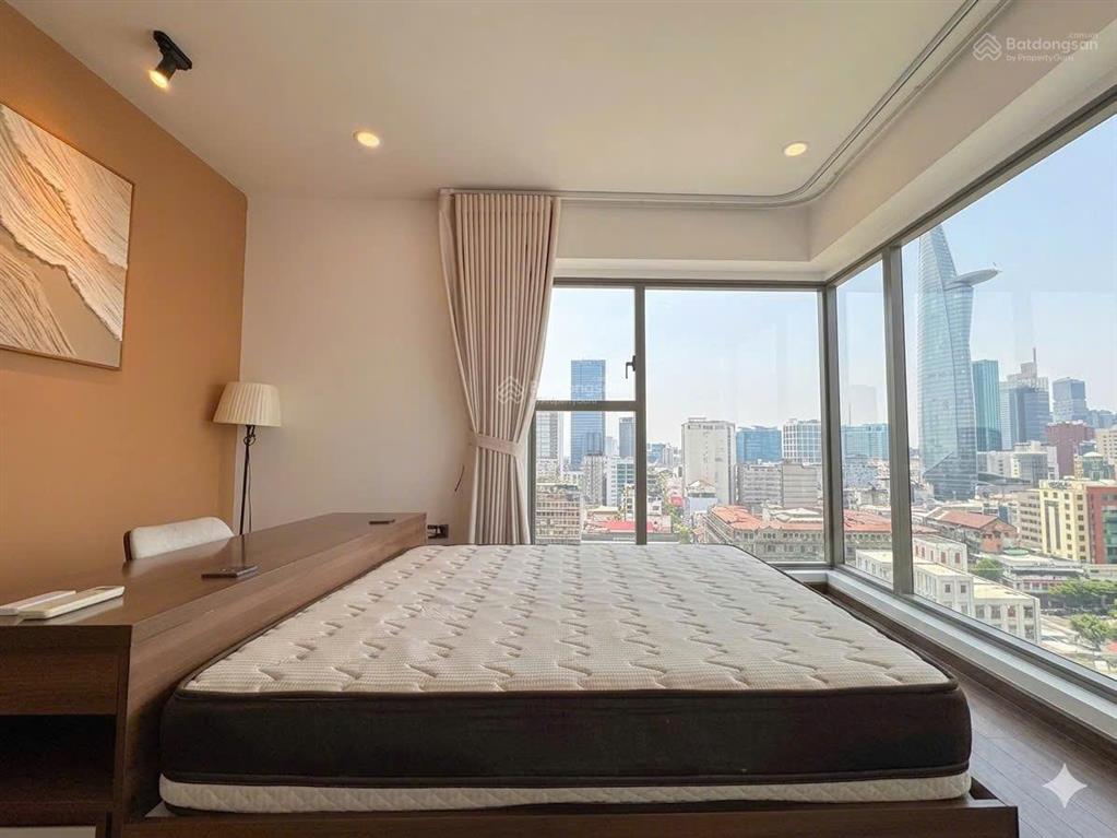 Cho thuê 3pn view pháo hoa, trục đẹp saigon royal q4