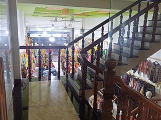 Bán nhà d1 vsip1 bình dương, nhà 3 lầu ngay ngã tư da8 sát chung cư, kinh doanh sầm uất. 0366 236 ***