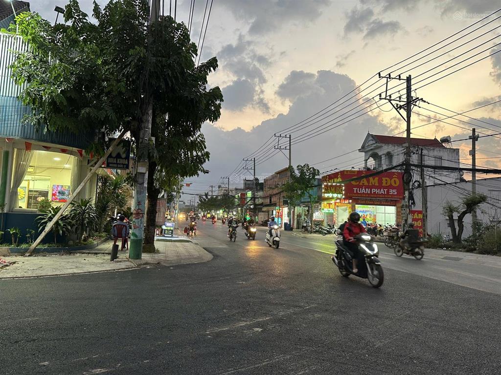 Hàng xóm bán 300m2 nhà trọ, giá chỉ 11,4tỷ. thu nhập 25 triệu. trục chính kinh doanh, 0366 236 ***