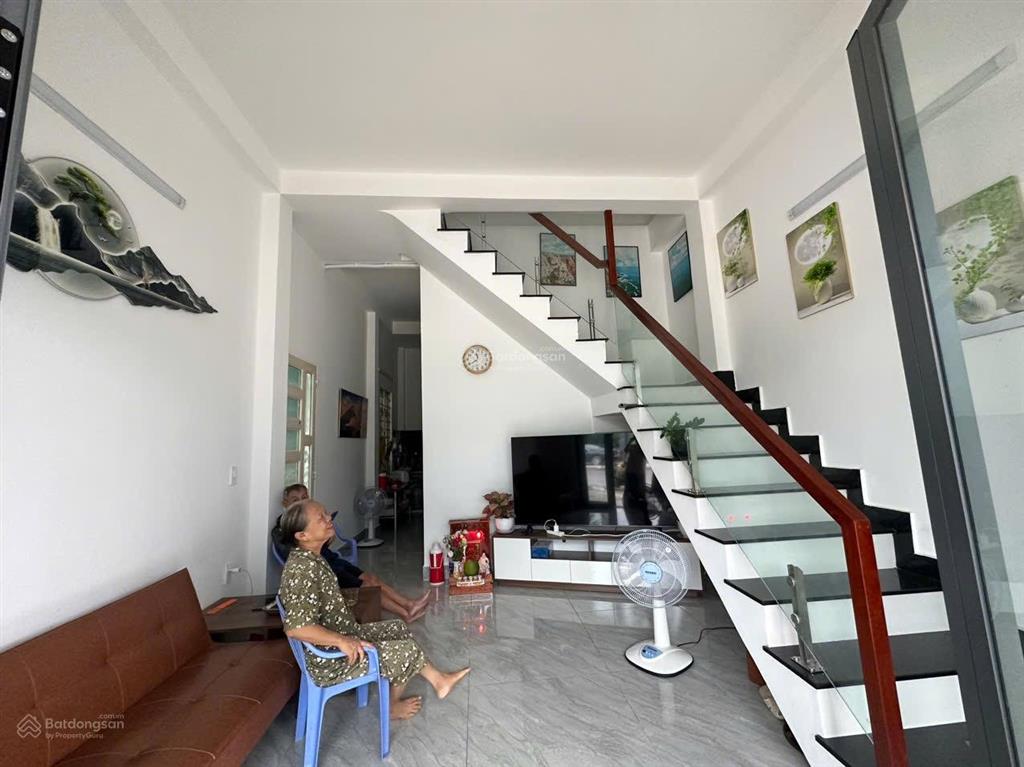 Hàng xóm bán 300m2 nhà trọ, giá chỉ 11,4tỷ. thu nhập 25 triệu. trục chính kinh doanh, 0366 236 ***