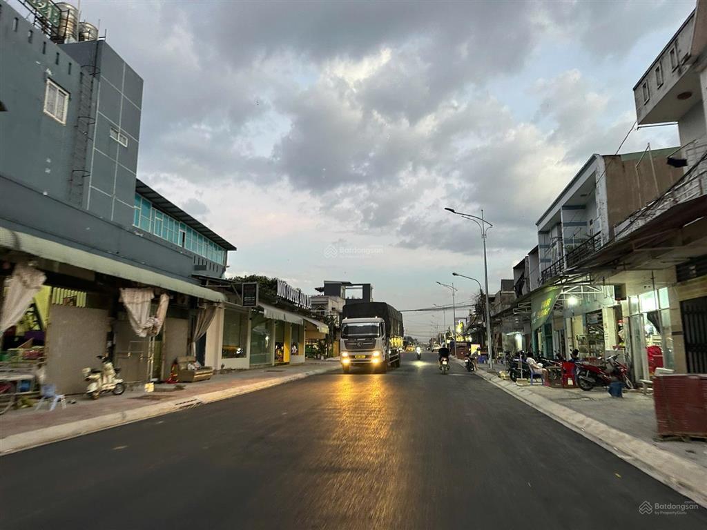 Hàng xóm bán 300m2 nhà trọ, giá chỉ 11,4tỷ. thu nhập 25 triệu. trục chính kinh doanh, 0366 236 ***