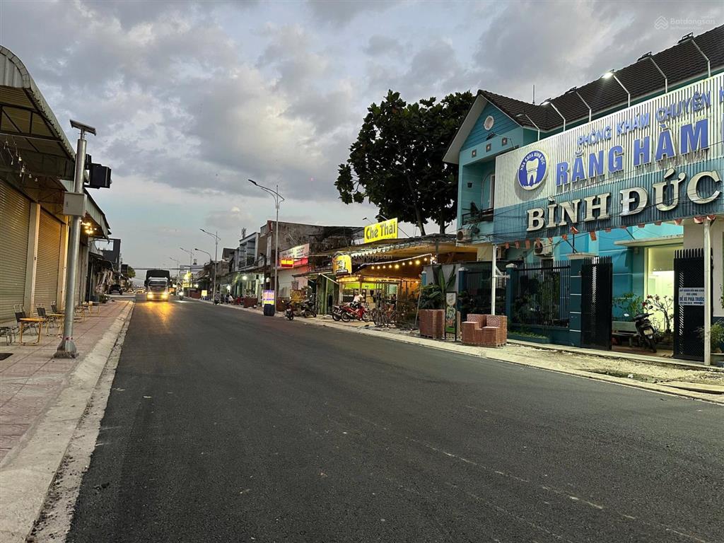 Hàng xóm bán 300m2 nhà trọ, giá chỉ 11,4tỷ. thu nhập 25 triệu. trục chính kinh doanh, 0366 236 ***