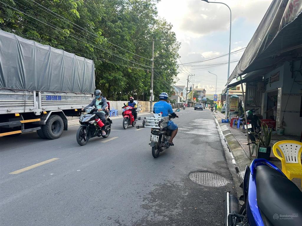 Chủ ngợp, bán đất 511.2m2. tặng nhà trọ thu nhập 30tr. đường lớn thông, vị trí cực tốt. 0366 236 ***