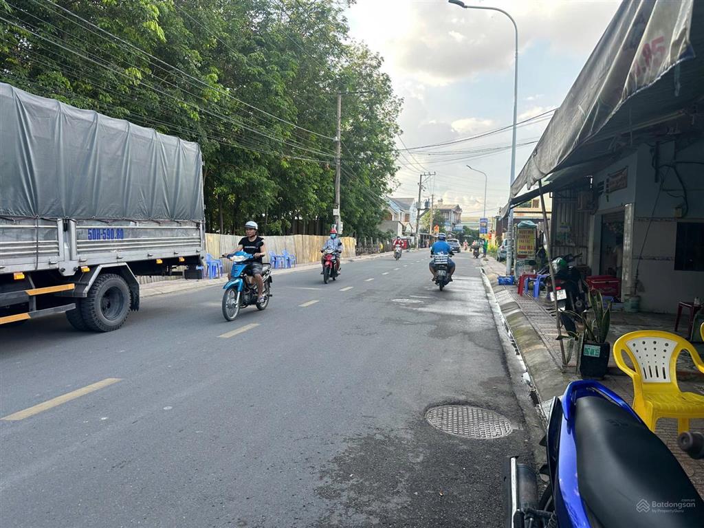 Giảm cực sâu, 14tỷ còn 11tỷ3. thu nhập sẵn 30triệu, dt hơn 500m2. đường kinh doanh. 0366 236 ***