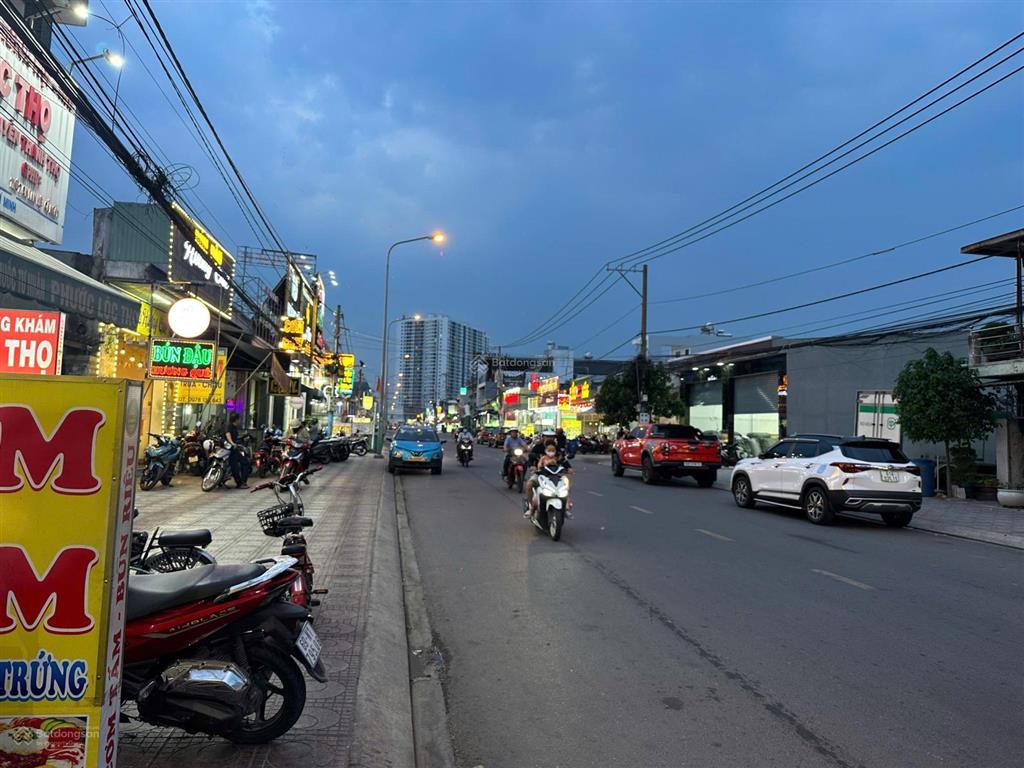 Chính chủ bán lô góc 2 mặt tiền d4  n6 kdc thuận giao  dòng tiền 35 tr/tháng. 0366 236 ***