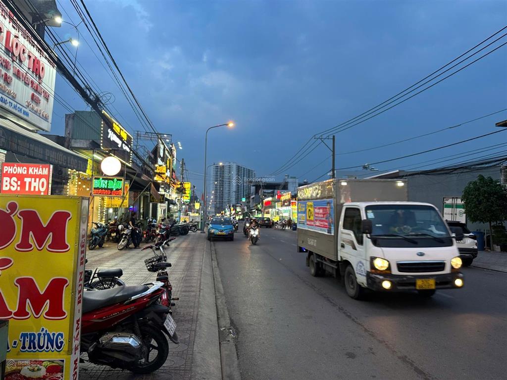 Chính chủ bán lô góc 2 mặt tiền d4  n6 kdc thuận giao  dòng tiền 35 tr/tháng. 0366 236 ***