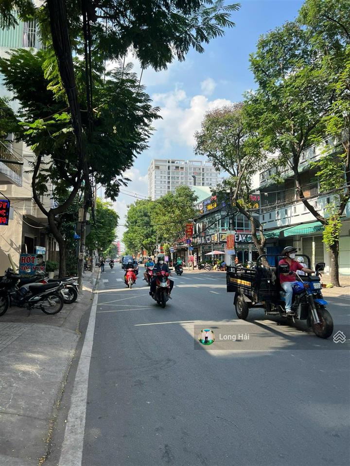 Hiếm! mặt tiền độc lập ngay tân sơn nhì  4x18m  giá chỉ 9,3 tỷ tl