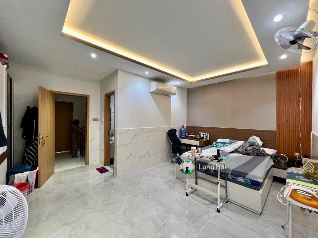 Sản phẩm hiếm! (6,5x16m) ngay bàu cát  1 trệt 2 lầu sân thượng  giá chỉ 10.2 tỷ tl